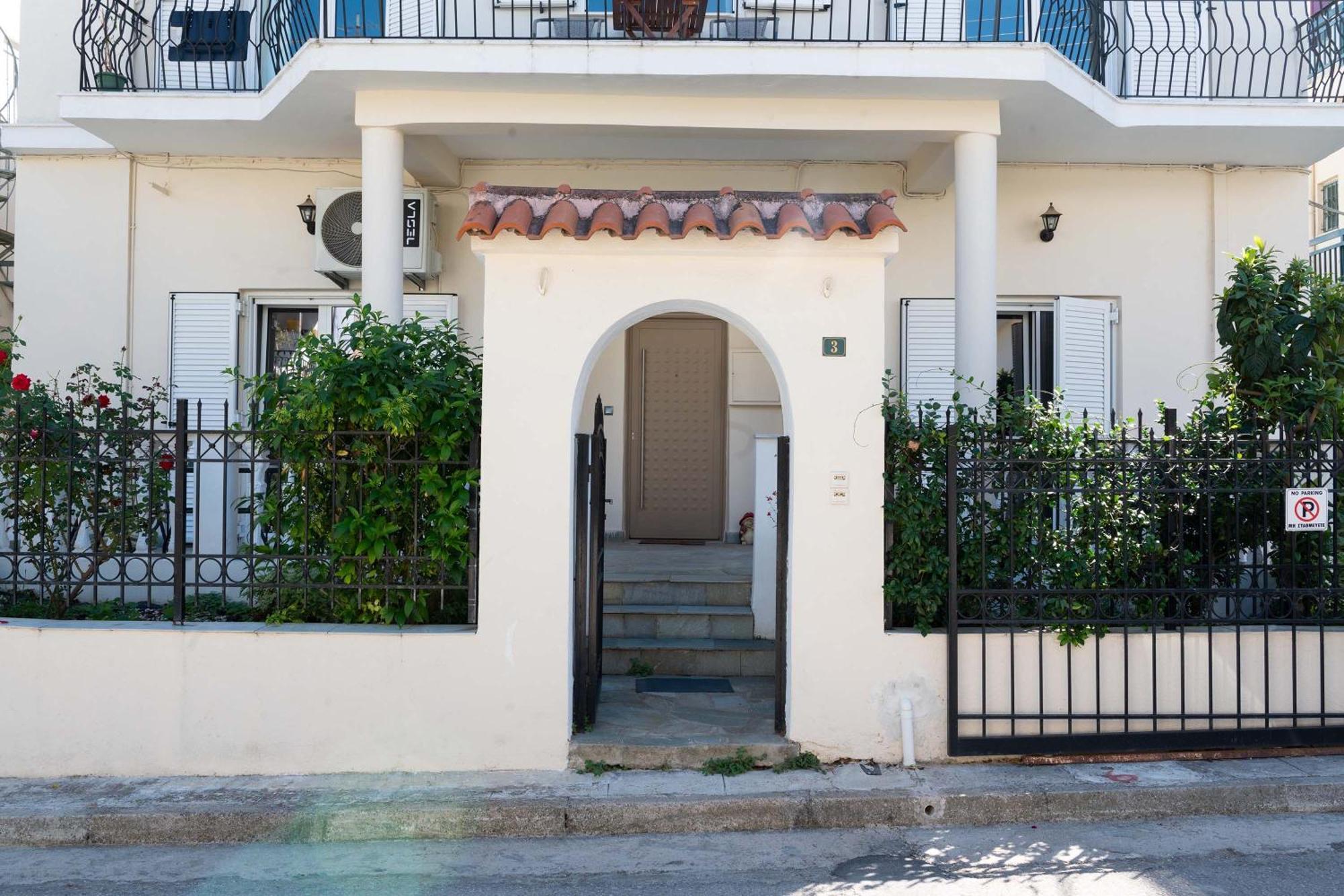 Private Spacious Apartment Atenas Exterior foto